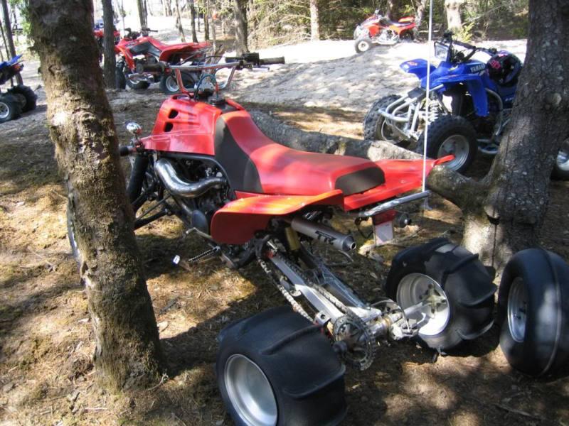 Yamaha banshee red black seat cover  #ghg5983scblck6983