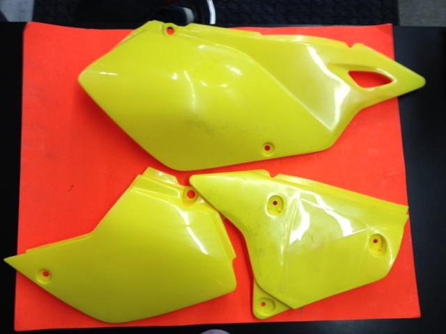 Suzuki drz 400 side panels. new! acerbis yellow side panels fit all drz 400e,s