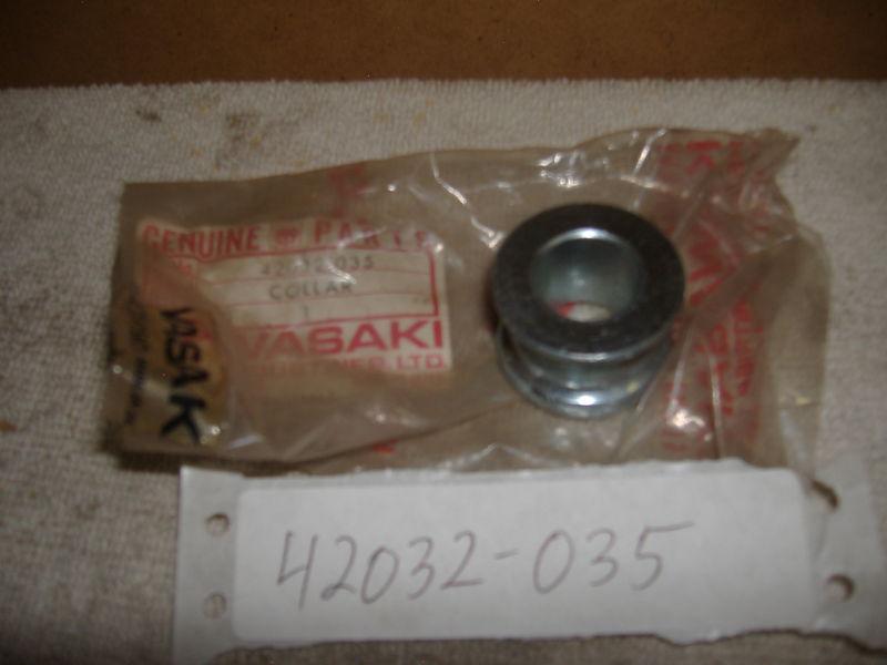 42032-035 new kawasaki collar-rear axle,r.h f11