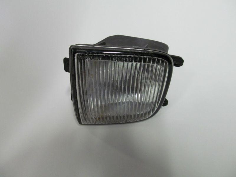 00 01 02 03 04 nissan pathfinder oem left fog light nice!