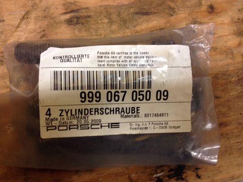 Porsche carrera brake caliper bolt oem (x4) - 999-067-050-09