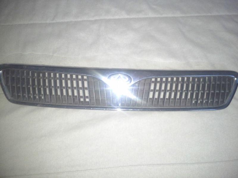 Infiniti g20 oem grill - p11 1999-2002