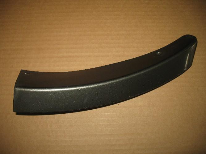 97 98 1999 2000 2001 lexus es300 right passenger side rear wheel well cover trim