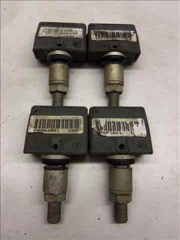 04-09 subaru legacy set of tire pressure sensors oem