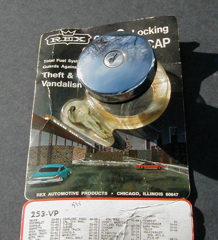 Nos locking gas cap with pair of keys. nos store pack. rex # 253-vp