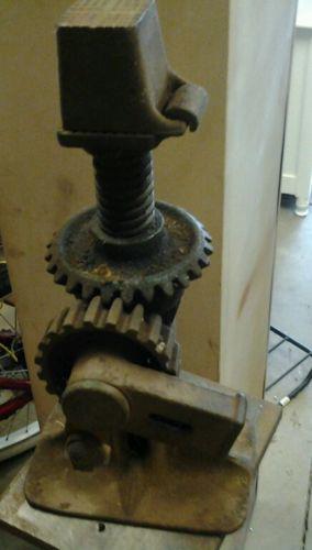 Vintage flip top screw jack