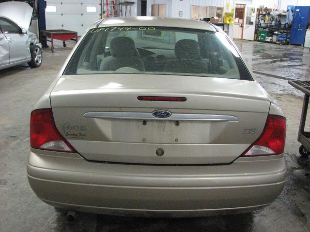 2000 ford focus tail lamp light right