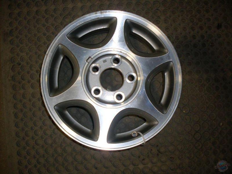 (1) wheel silhouette 697562 97 98 99 00 alloy 75 percent edge chew