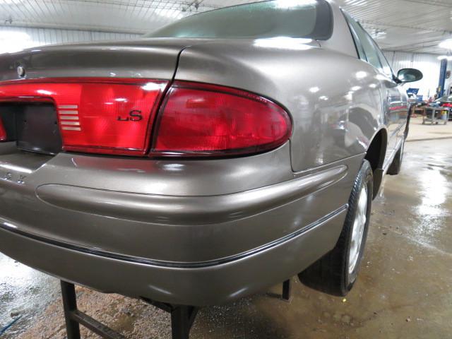 2004 buick regal outer tail light lamp right