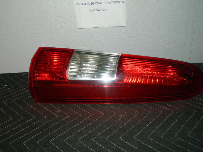 Oem 2001-2004 volvo v70 right/  passenger side tail light assembly 