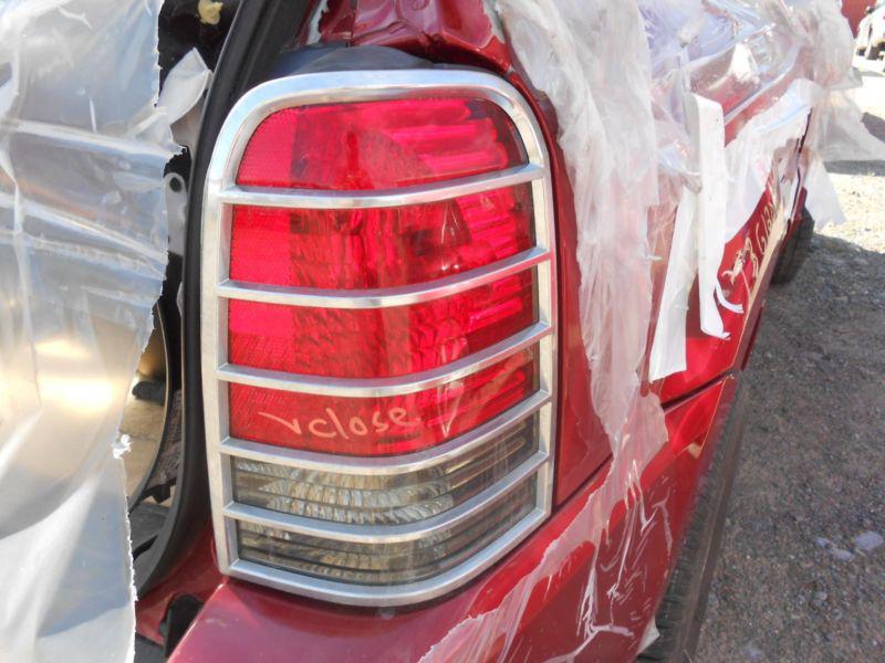 Mercury mariner r taillight r. 05 06 07