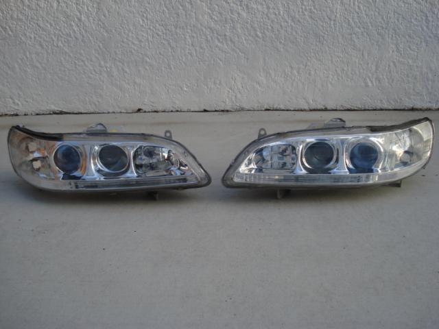 Used honda accord projector headlights for 1998, 99, 00, 01, 02 parts or repair