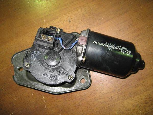 Daihatsu mira 1999 front wiper motor [0161600]