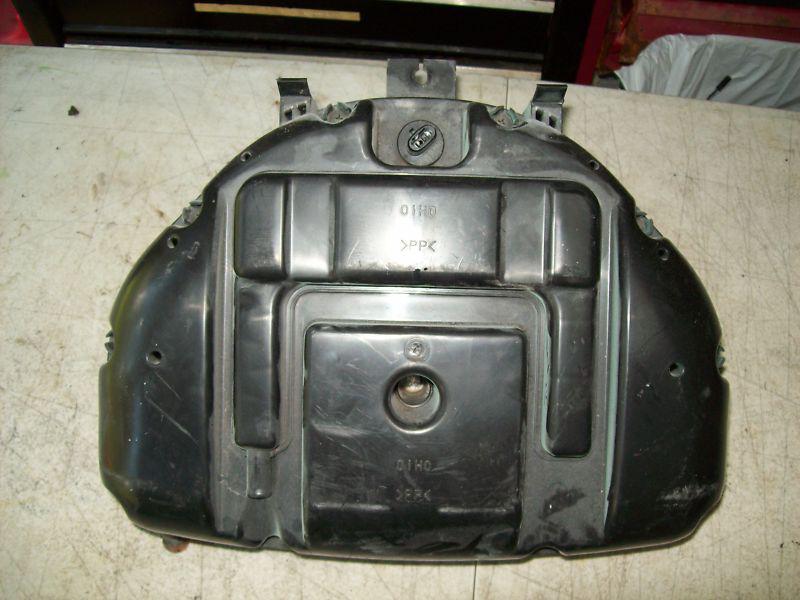 2006 suzuki gsxr600/750 oem air box / filter housing 