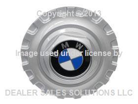 New genuine bmw (89-03) x-spoke wheel center hub cap oem w/ emblem e36 e34 e39 