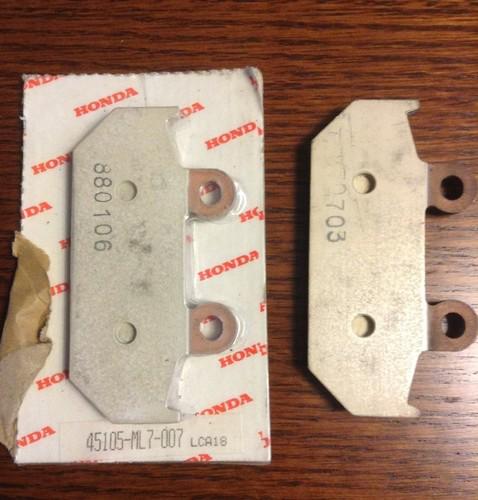 Oem honda front brake pad set pads vfr700 vfr750 vfr interceptor 45105-ml7-007