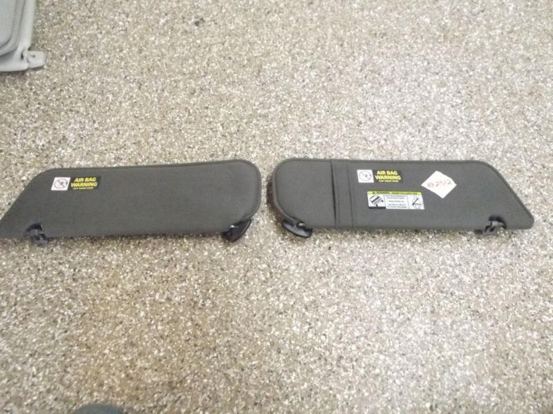 98 99 00 01 ford explorer - sun visor shade (pair) - interior trim - 9t