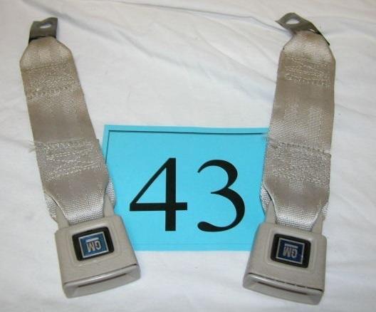 82-83 camaro firebird light sand gray rear seatbelt buckles