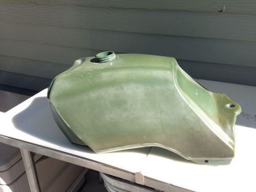 Fuel tank 3.3 gal honda trx 300 fourtrax olive