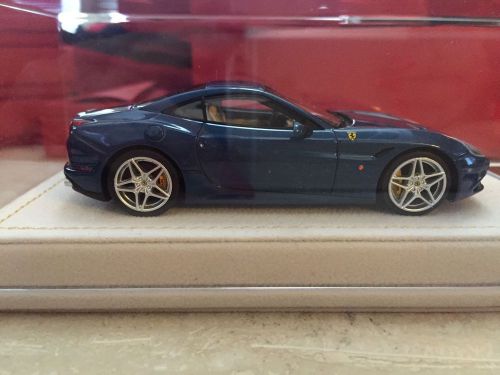 Ferrari california t blue 1:43 scale model. only official cali t model bnib