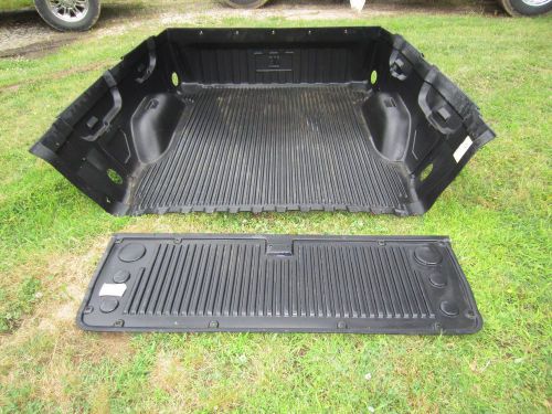 Under-rail bedliner with tailgate liner for 2013 gm silverado/sierra 5.75&#039; bed