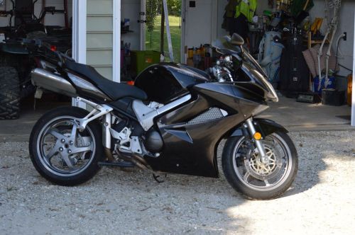 2006 honda vfr 800