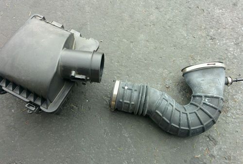 Oem 2008 mustang gt/cs air intake