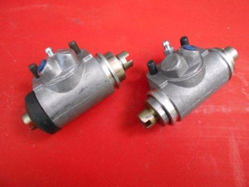 Land rover new pair of wheel cylinders part # 243296