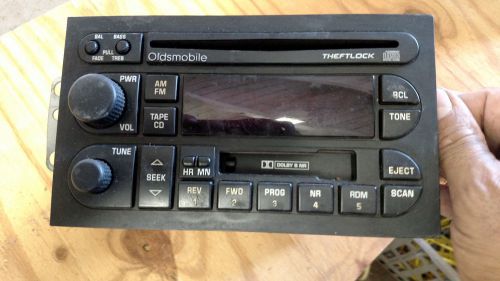 Olds delco radio # 09376173 am-fm,cd disc, tape