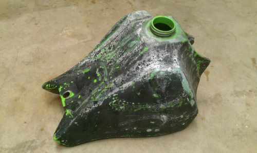 1986 kawasaki kdx 200 gas tank/fuel tank ~ used