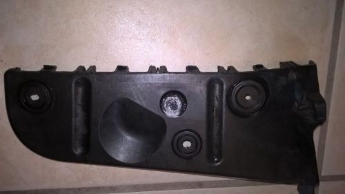 02-05 audi a4 b6 rear bumper guide mount bracket driver