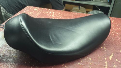 Harley-davidson solo seat 96-03 dyna models