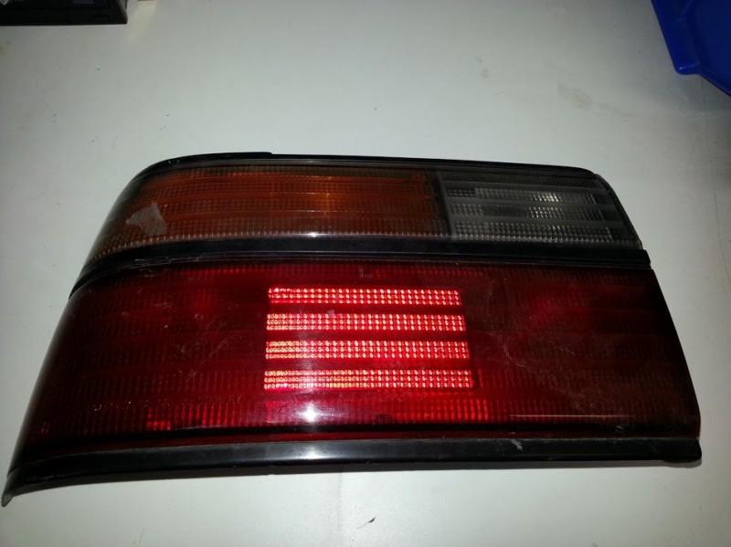 88 89 90 91 92 toyota corolla r. tail light 41439