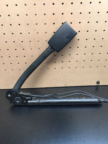 02 03 04 05 bmw e65 e66 front left side driver seat belt buckle w/ tensioner