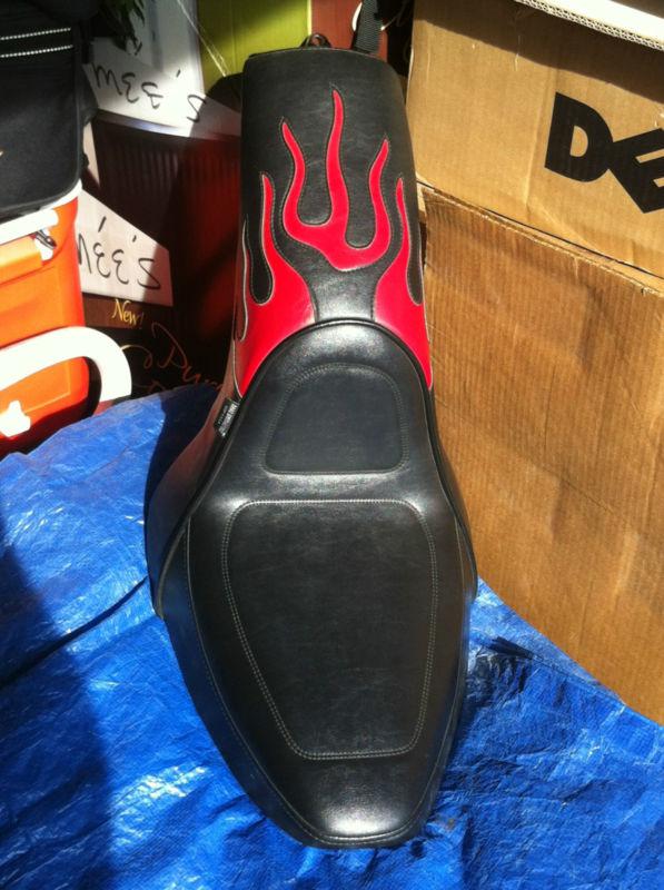Drag specialties red flame seat softail 1984-1999