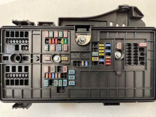 Fits 2020 - 2024 ford explorer 2.3l engine fuse relay junction box l1mt14d068cf