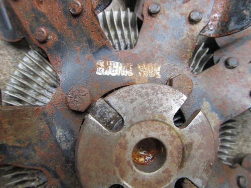 2863216 mopar dodge plymouth  fan thermatic clutch assembly 340 440