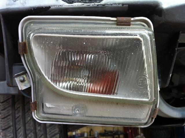 Mercedes w129 sl class passanger right  fog light lamp oem used