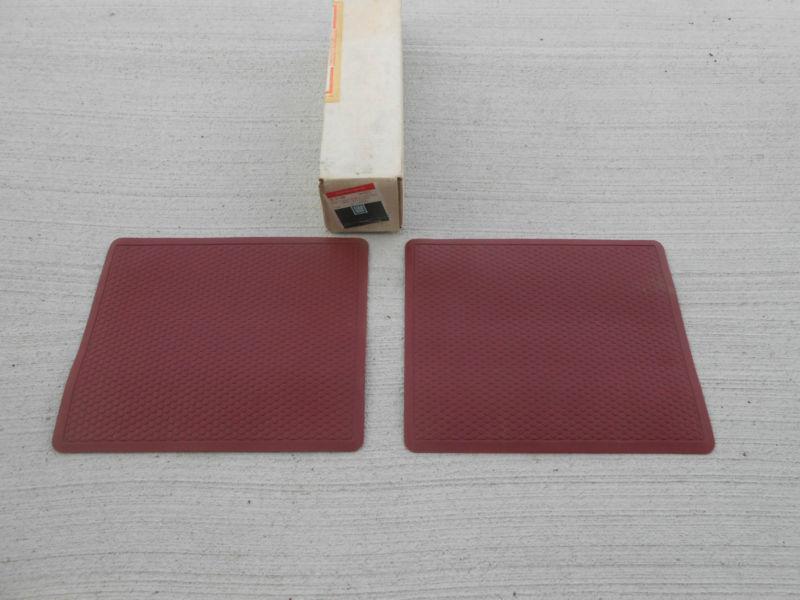 Nos 1981-82-83 oem gm chevrolet gmc jimmy blazer,s10 rear floor mats dk. carmine