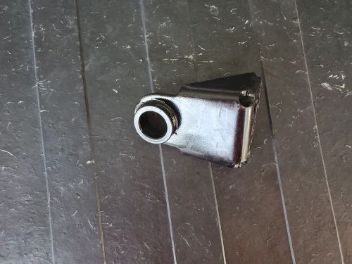 1997-05 seadoo 947 pipe support