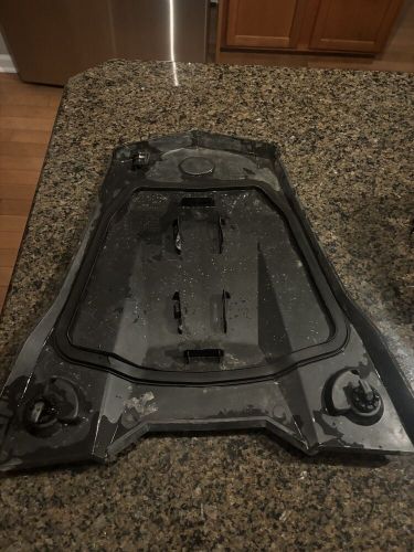 Polaris rzr rs1 hood used hood with scratches no cracks look at pictures