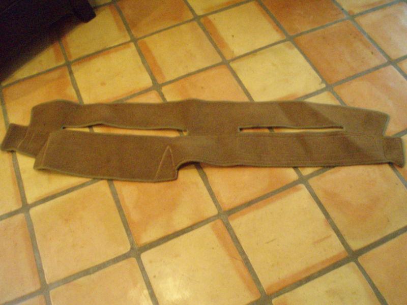 Volvo 740 940 dashboard dash mat tan  very nice condition turbo