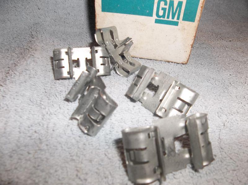 1960 -81 gm nos chevrolet olds pontiac buick impala cadillac fuel line clips 442