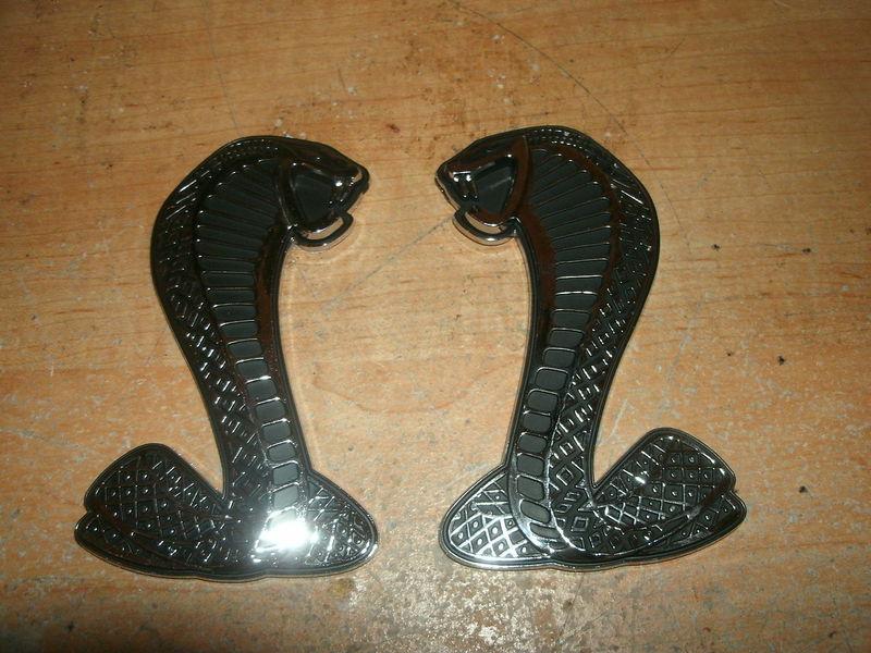 Ford mustang shelby cobra torino cobra vintage snake emblems l/r pair 4 inch