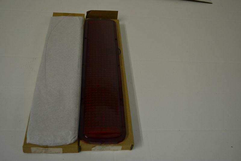 C5sz-13450-c nos ford mustang shelby 1968 1969 1970 tail light lens, pair,new 