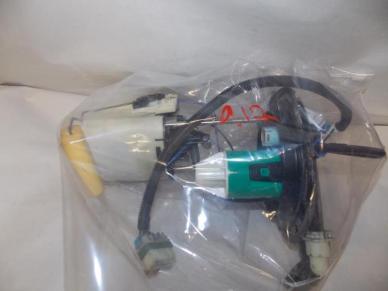 05-06 grand prix allure impala monte carlo lacrosse fuel pump & sender 2006 #912