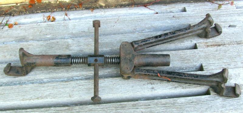 Antique diamond brand car/truck split rim spreader - tire changing tool ~20-26"