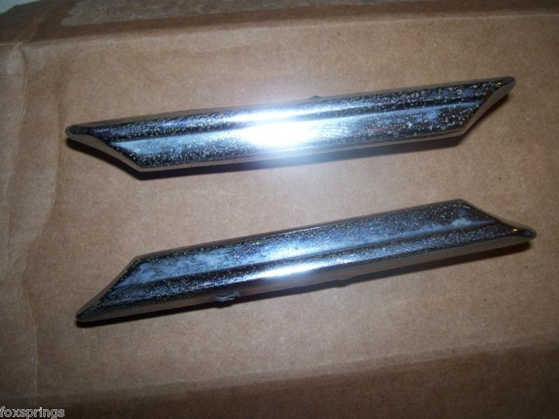 1968 dodge charger tail light trim set of 2 chrome 2842290         - d117