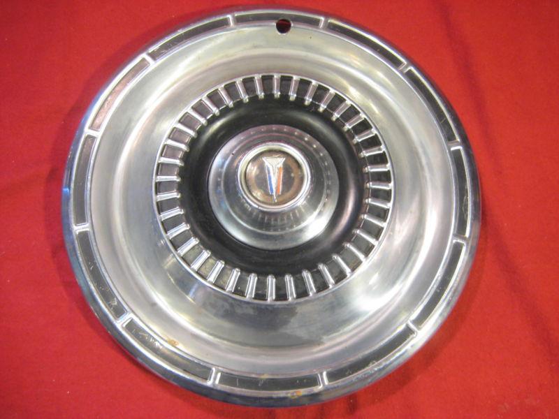 1965 plymouth #572 14" hubcap / wheecover hub cap  2 of 3