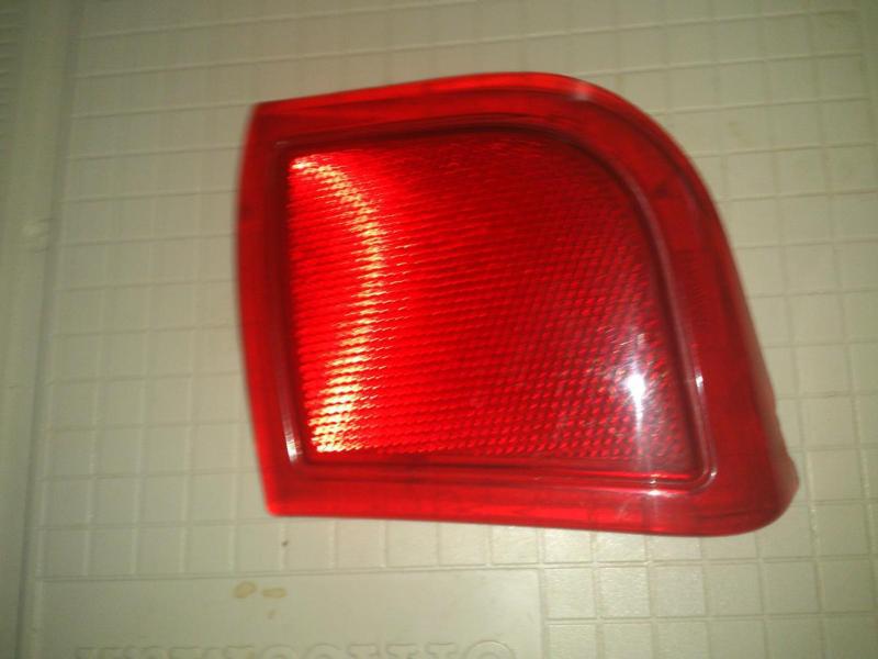 2001-2006 chrysler sebring convertible right pass door reflector lens